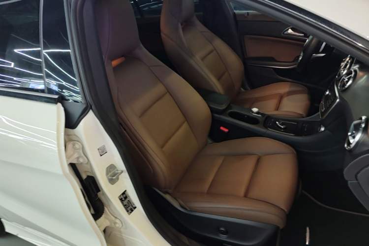 Used Mercedes-Benz CLA 2017 CLA 260 4MATIC Right Front Seat