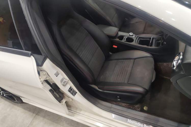 Used Mercedes-Benz CLA 2017 CLA 220 4MATIC Right Front Seat
