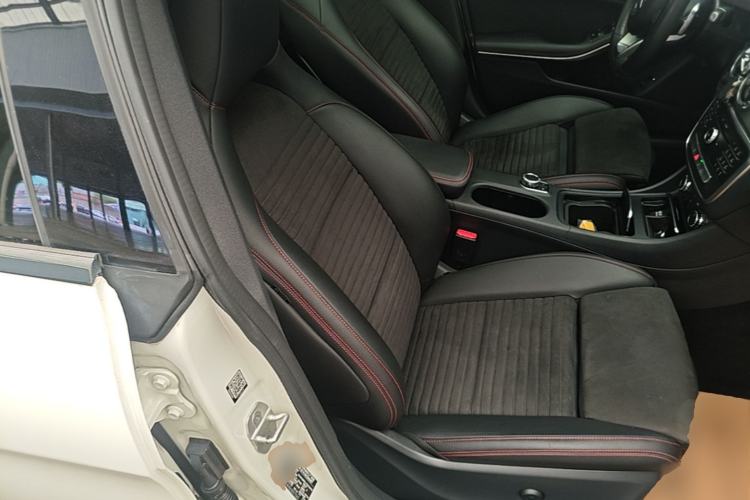 Used Mercedes-Benz CLA 2017 CLA 220 4MATIC Right Front Seat