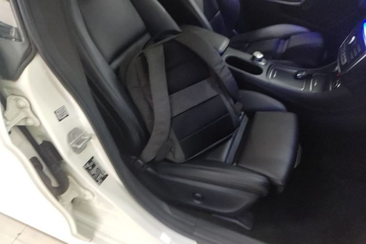 Used Mercedes-Benz CLA 2017 Facelifted CLA 200 Stylish Edition Right Front Seat