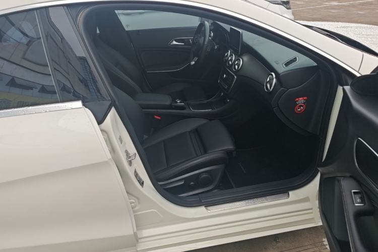 Used Mercedes-Benz CLA 2017 CLA 200 Style Edition Right Front Seat
