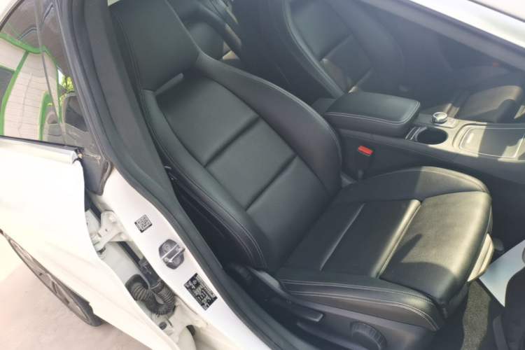 Used Mercedes-Benz CLA 2017 Refreshed CLA 200 Sport Edition Right Front Seat