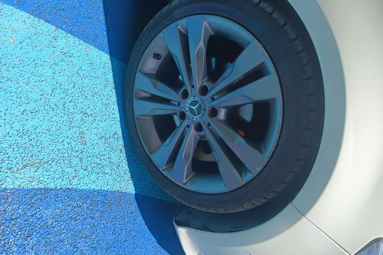 Used Mercedes-Benz CLA 2017 CLA 200 Sport Edition Right Front Wheel Hub