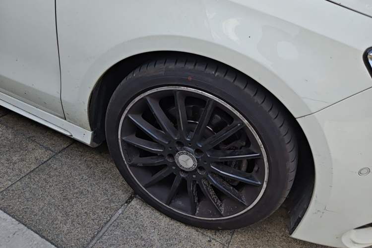 Used Mercedes-Benz CLA 2017 CLA 260 4MATIC Right Front Wheel Hub