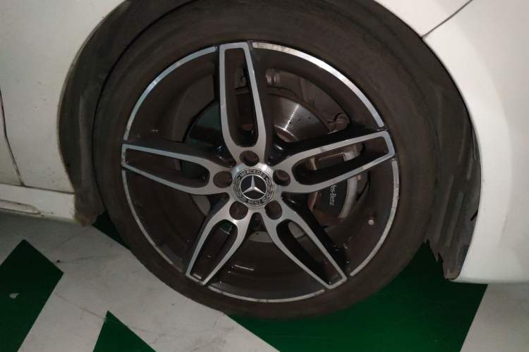 Used Mercedes-Benz CLA 2017 CLA 220 4MATIC Right Front Wheel Hub