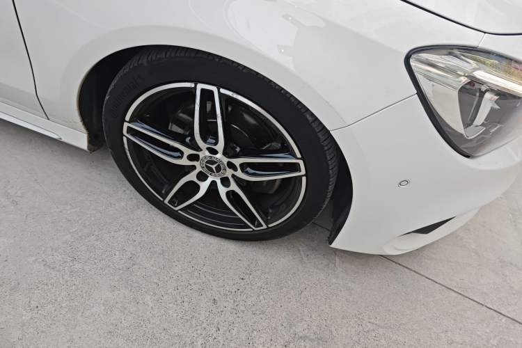 Used Mercedes-Benz CLA 2017 CLA 220 4MATIC Right Front Wheel Hub