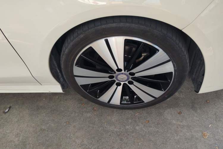 Used Mercedes-Benz CLA 2017 CLA 200 Style Edition Right Front Wheel Hub