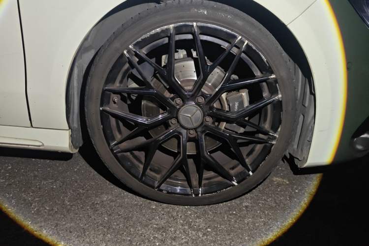 Used Mercedes-Benz CLA 2017 CLA 220 4MATIC Right Front Wheel Hub