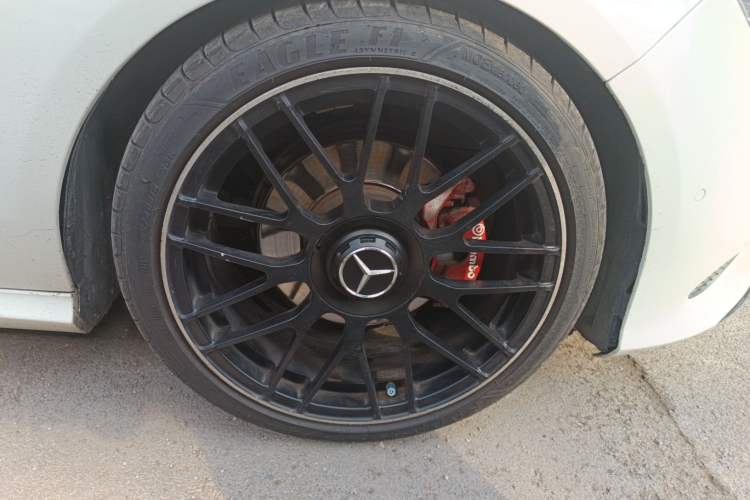Used Mercedes-Benz CLA 2017 CLA 200 Sport Edition Right Front Wheel Hub
