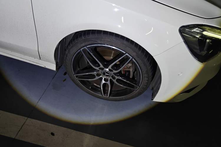 Used Mercedes-Benz CLA 2017 Refreshed CLA 220 4MATIC Right Front Wheel Hub