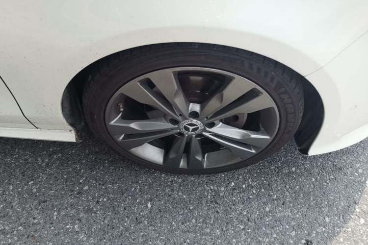 Used Mercedes-Benz CLA 2017 Refreshed CLA 200 Sport Edition Right Front Wheel Hub