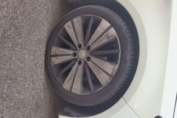 Used Mercedes-Benz CLA 2017 Facelifted CLA 200 Stylish Edition Right Front Wheel Hub