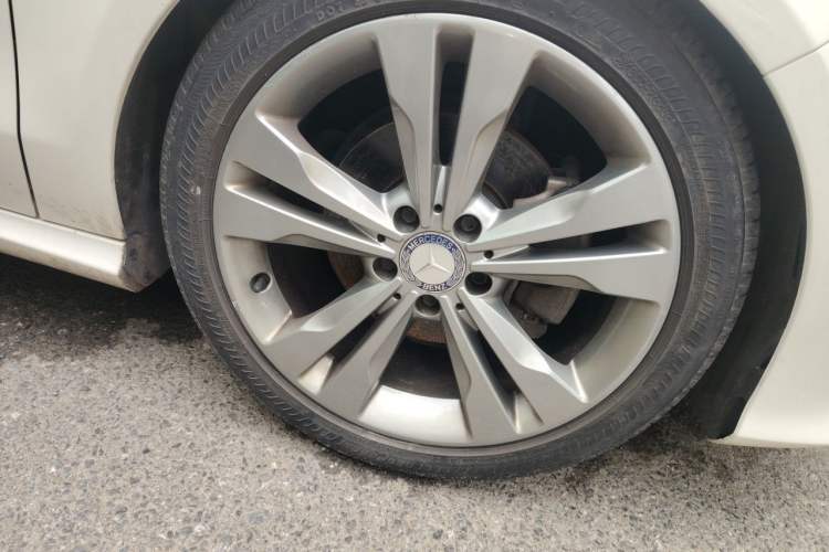 Used Mercedes-Benz CLA 2017 CLA 200 Sport Edition Right Front Wheel Hub