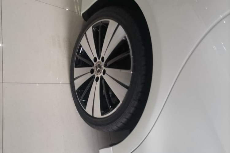 Used Mercedes-Benz CLA 2017 Facelifted CLA 200 Stylish Edition Right Rear Wheel Hub