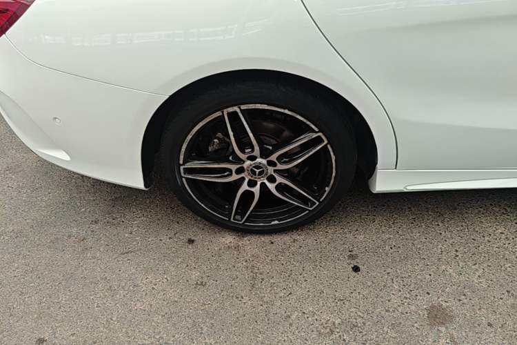 Used Mercedes-Benz CLA 2017 CLA 220 4MATIC Right Rear Wheel Hub