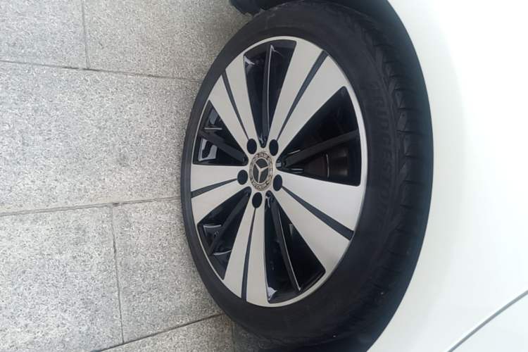 Used Mercedes-Benz CLA 2017 Facelifted CLA 200 Stylish Edition Right Rear Wheel Hub