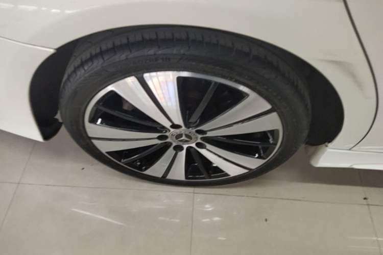 Used Mercedes-Benz CLA 2017 Facelifted CLA 200 Stylish Edition Right Rear Wheel Hub