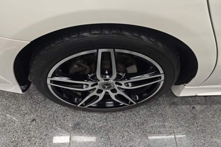 Used Mercedes-Benz CLA 2017 CLA 220 4MATIC Right Rear Wheel Hub