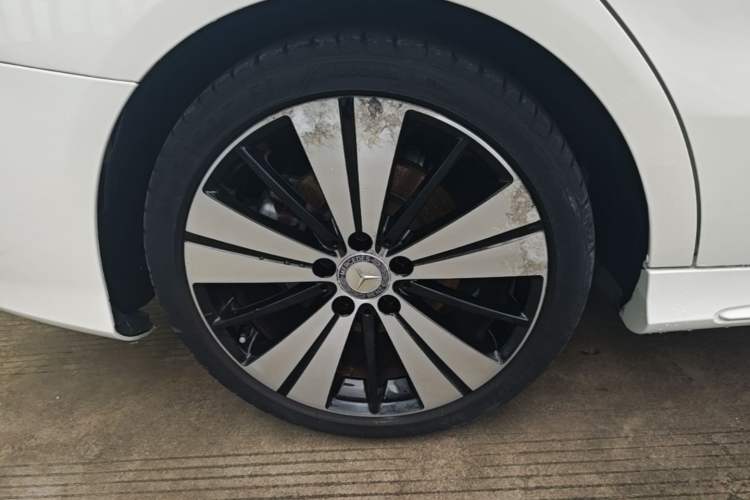 Used Mercedes-Benz CLA 2017 CLA 200 Style Edition Right Rear Wheel Hub