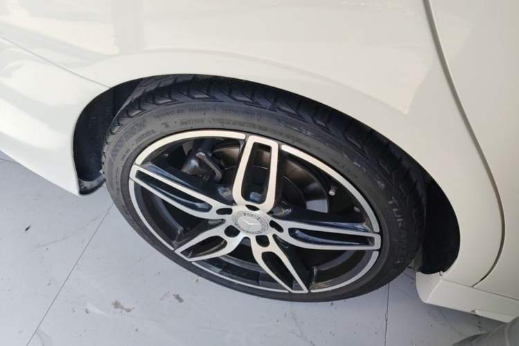 Used Mercedes-Benz CLA 2017 CLA 220 4MATIC Right Rear Wheel Hub
