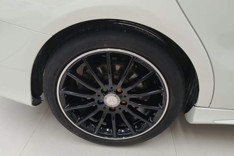 Used Mercedes-Benz CLA 2017 CLA 260 4MATIC Right Rear Wheel Hub
