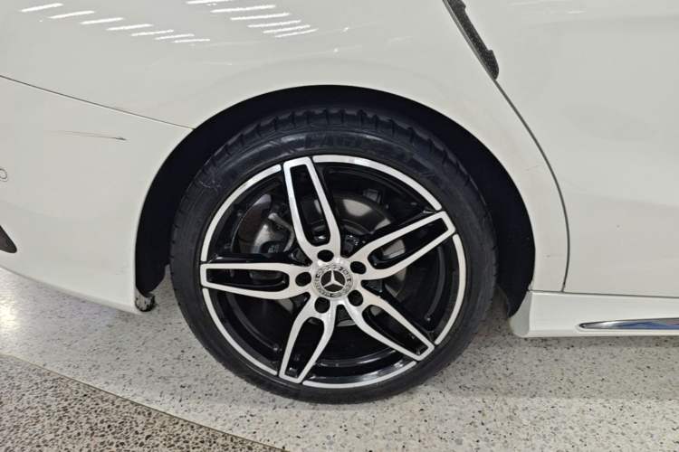 Used Mercedes-Benz CLA 2017 Refreshed CLA 220 4MATIC Right Rear Wheel Hub
