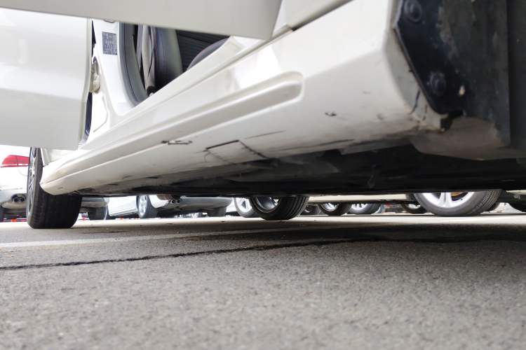 Used Mercedes-Benz CLA 2017 Refreshed CLA 220 4MATIC Right Side Sill