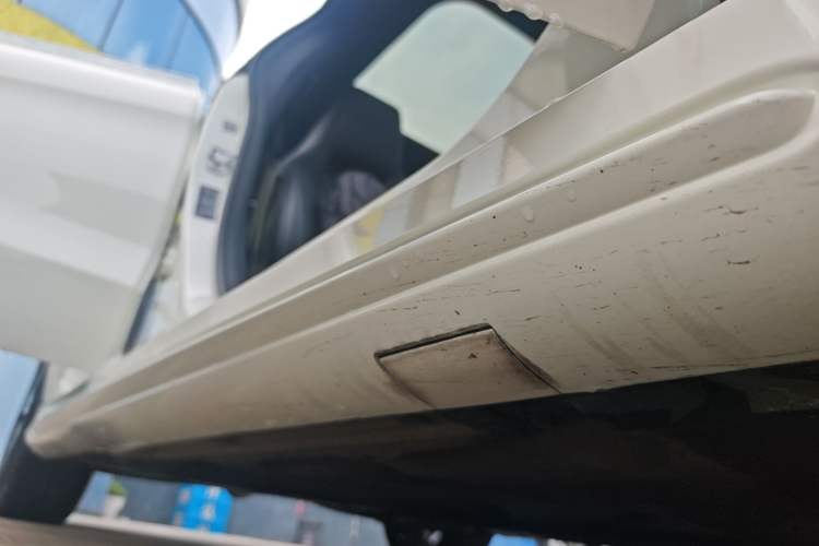 Used Mercedes-Benz CLA 2017 CLA 200 Style Edition Right Side Sill
