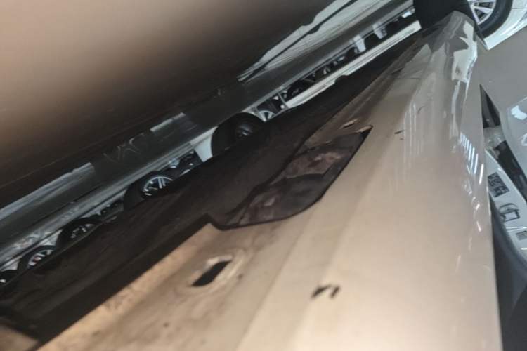 Used Mercedes-Benz CLA 2017 Refreshed CLA 200 Sport Edition Right Side Sill