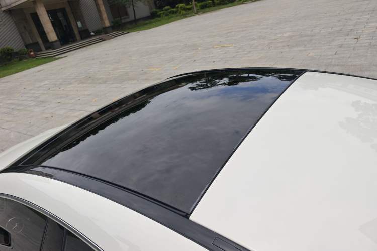 Used Mercedes-Benz CLA 2017 Facelifted CLA 200 Stylish Edition Roof