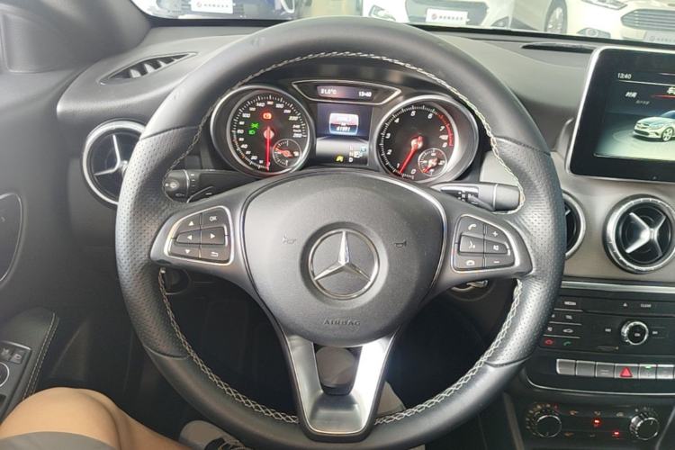 Used Mercedes-Benz CLA 2017 CLA 200 Style Edition Steering Wheel