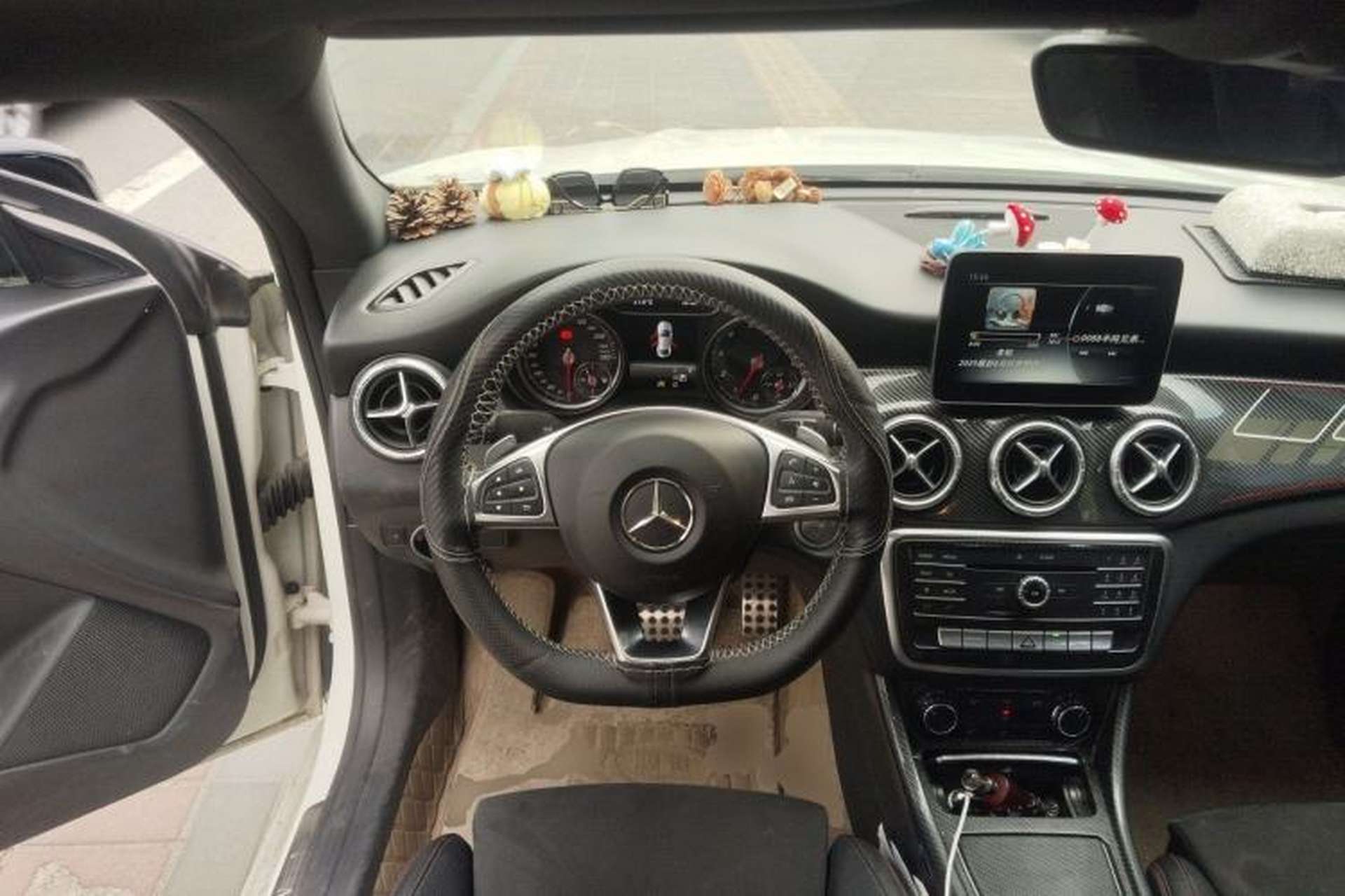 Used Mercedes-Benz CLA 2017 Refreshed CLA 220 4MATIC Steering Wheel