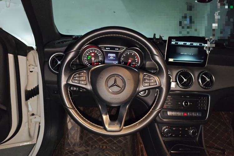 Used Mercedes-Benz CLA 2017 Facelifted CLA 200 Stylish Edition Steering Wheel