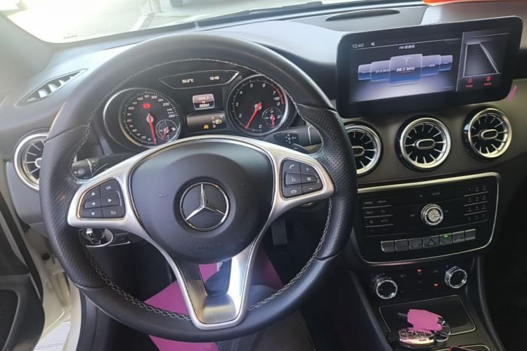 Used Mercedes-Benz CLA 2017 Facelifted CLA 200 Stylish Edition Steering Wheel
