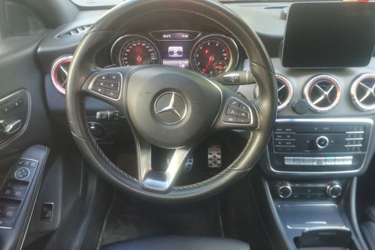 Used Mercedes-Benz CLA 2017 Facelifted CLA 200 Stylish Edition Steering Wheel