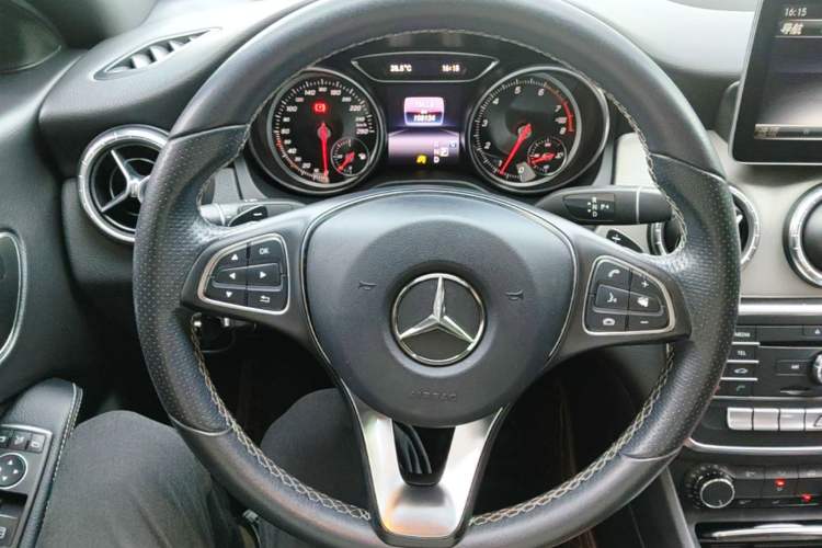 Used Mercedes-Benz CLA 2017 Facelifted CLA 200 Stylish Edition Steering Wheel