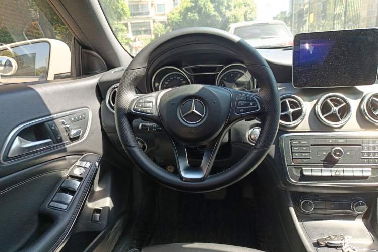Used Mercedes-Benz CLA 2017 CLA 200 Style Edition Steering Wheel