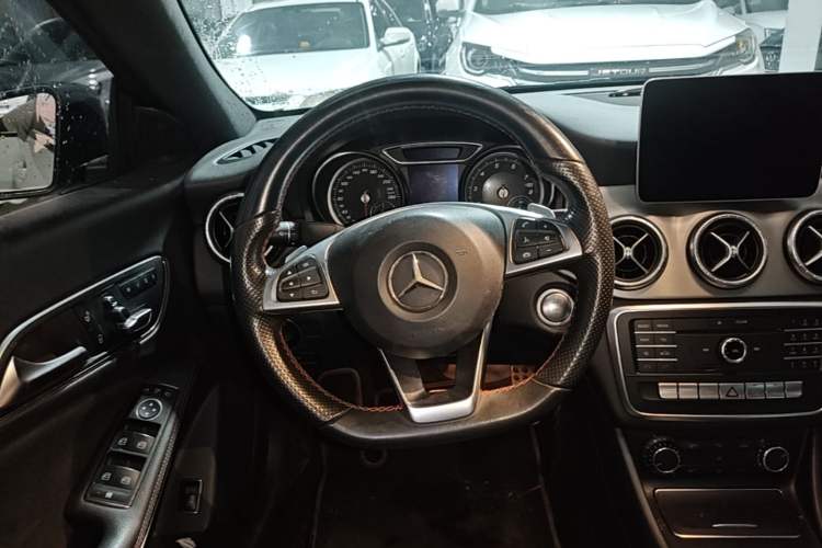 Used Mercedes-Benz CLA 2017 Refreshed CLA 220 4MATIC Steering Wheel