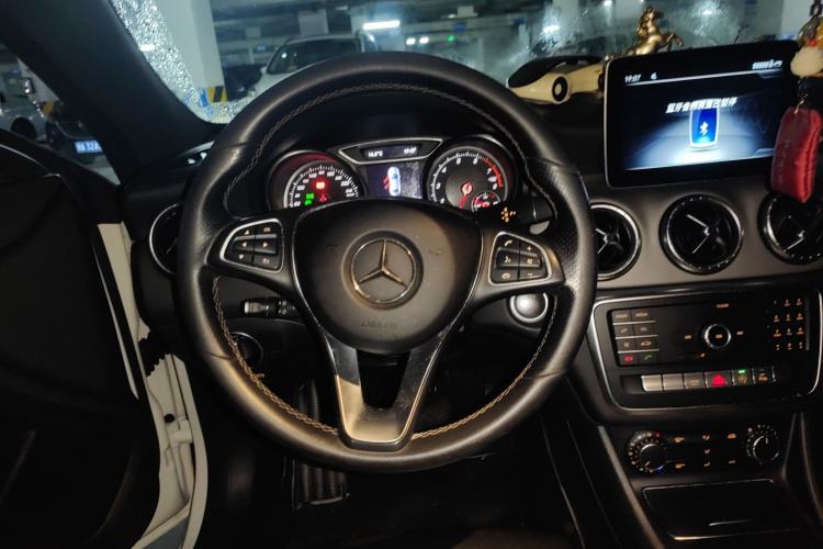 Used Mercedes-Benz CLA 2017 Facelifted CLA 200 Stylish Edition Steering Wheel