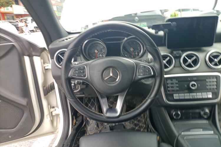 Used Mercedes-Benz CLA 2017 Facelifted CLA 200 Stylish Edition Steering Wheel
