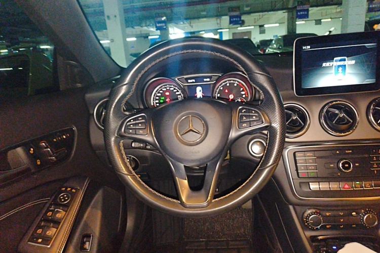 Used Mercedes-Benz CLA 2017 Facelifted CLA 200 Stylish Edition Steering Wheel
