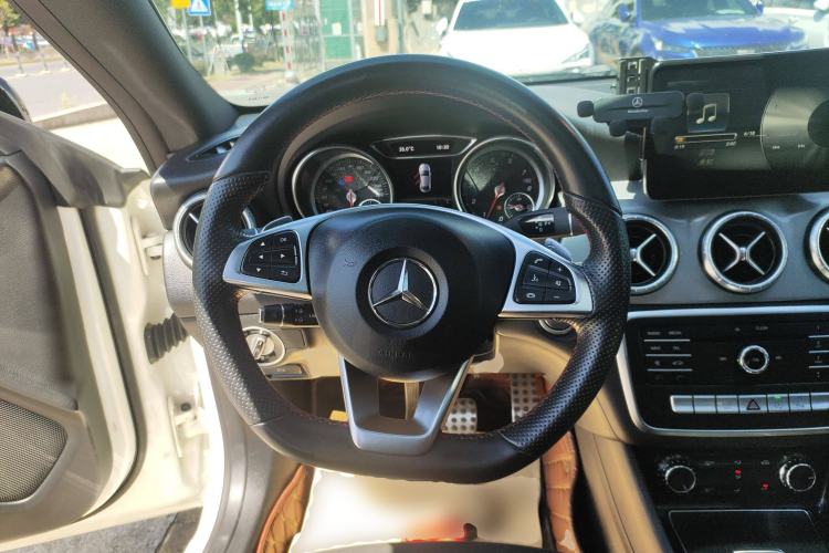 Used Mercedes-Benz CLA 2017 Refreshed CLA 220 4MATIC Steering Wheel