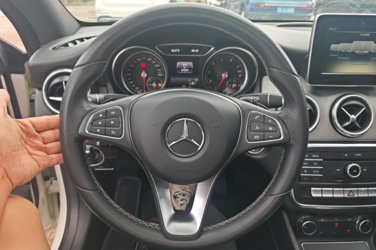Used Mercedes-Benz CLA 2017 CLA 200 Style Edition Steering Wheel