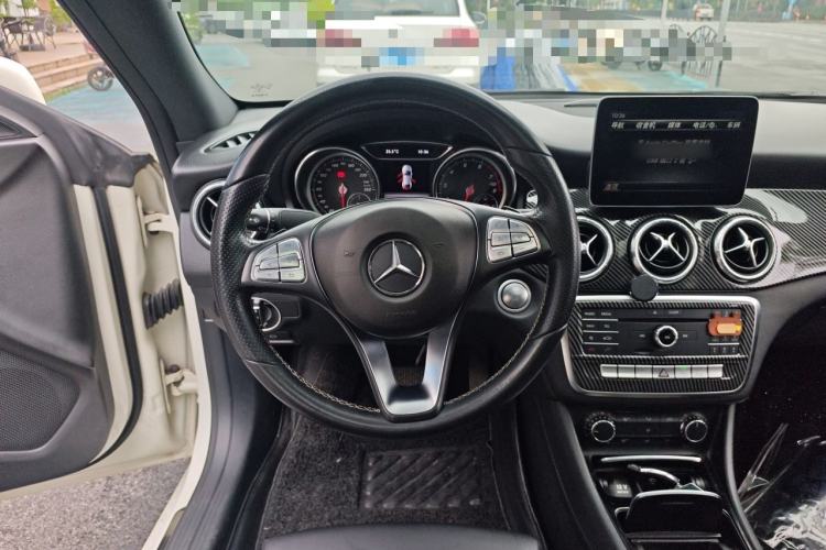 Used Mercedes-Benz CLA 2017 Facelifted CLA 200 Stylish Edition Steering Wheel