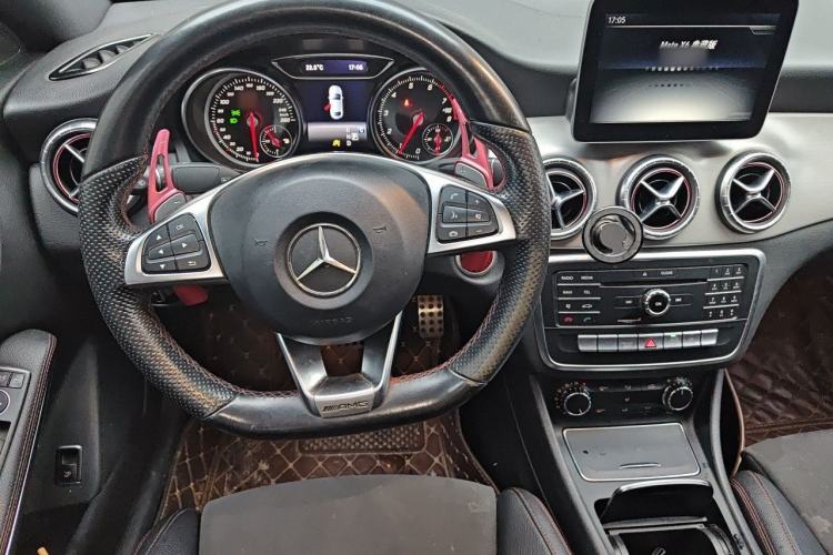 Used Mercedes-Benz CLA 2017 Refreshed CLA 220 4MATIC Steering Wheel