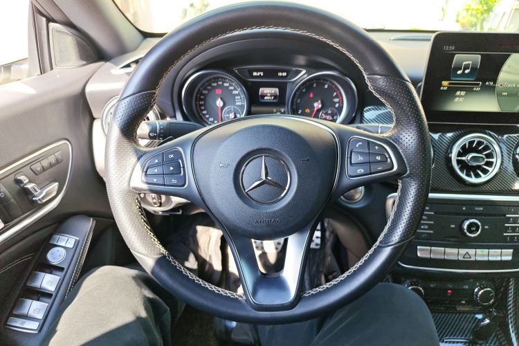 Used Mercedes-Benz CLA 2017 Facelifted CLA 200 Stylish Edition Steering Wheel