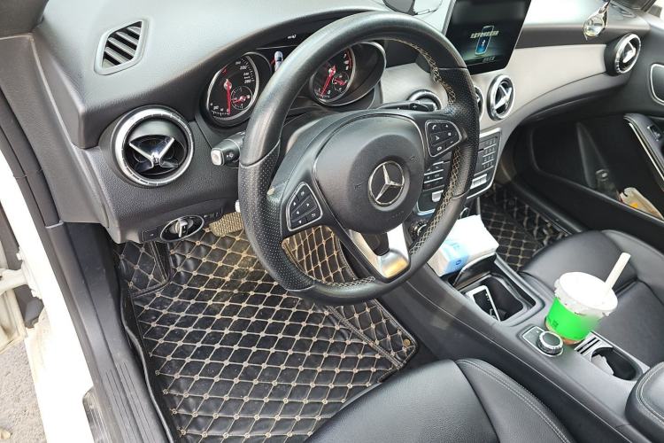 Used Mercedes-Benz CLA 2017 Refreshed CLA 200 Sport Edition Steering Wheel