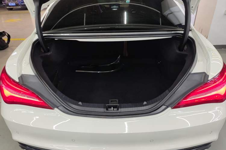 Used Mercedes-Benz CLA 2017 CLA 260 4MATIC Trunk