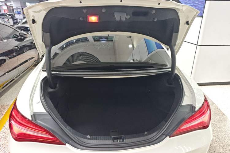 Used Mercedes-Benz CLA 2017 Refreshed CLA 220 4MATIC Trunk