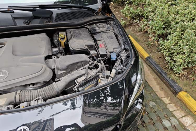 Used Mercedes-Benz CLA 2018 CLA 200 Style Edition Engine Bay Left